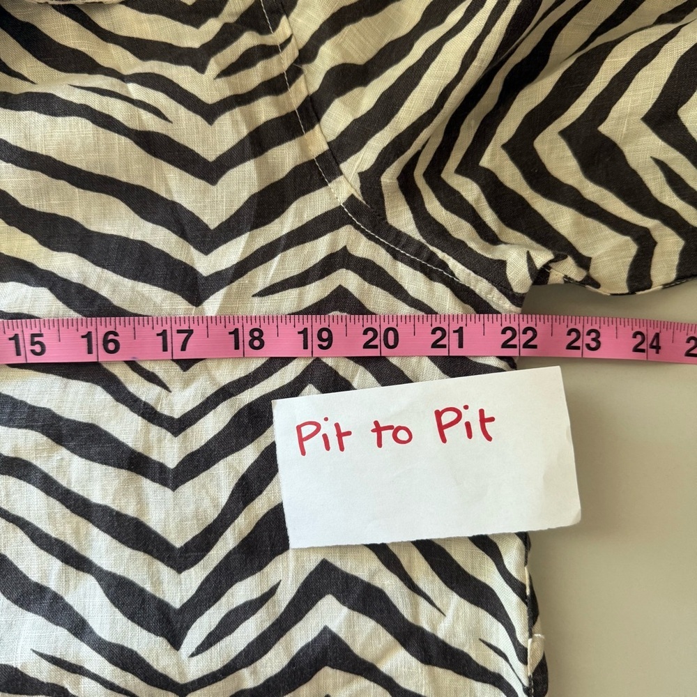 Tahari 100% Linen Zebra Print Button-Up Shirt Med… - image 7